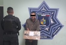 CAPTURAN AGENTES DE LA POLICÍA MUNICIPAL A HOMBRE CON MACHETE