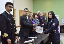 RECONOCE ALCALDE LABOR DE MUJERES POLICÍAS
