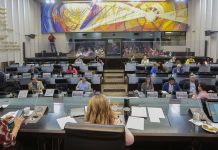 Presentan iniciativas con proyectos de ley de decreto en sesión del Congreso