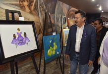 EXPONEN MUJERES OBRA PICTÓRICA POR UNA CULTURA DE PAZ