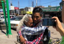 JOVEN SE REÚNE CON SU FAMILIA DESPUÉS DE 20 AÑOS EXTRAVIADO