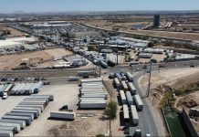 TRANSPORTISTAS ADVIERTEN QUE EL CIERRE DE ADUANA ENTRE CHIHUAHUA Y TEXAS PUEDE OCASIONAR PÉRDIDAS DIARIAS POR 10 MDD