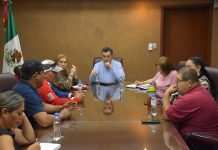 ATIENDE LAMARQUE CANO A VECINOS QUE BUSCAN SOLUCIÓN A VIVIENDA