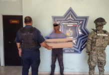 CAPTURAN SSPM Y MARINA A SUJETOS POR PORTACIÓN DE ARMA BLANCA