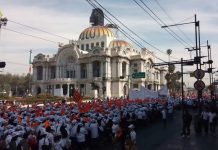 MILES DE TRABAJADORES MARCHAN AL ZÓCALO POR DÍA DEL TRABAJO
