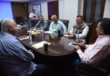 SE REÚNEN ALCALDES DE LA REGIÓN YAQUI CON TITULAR DE CECOP