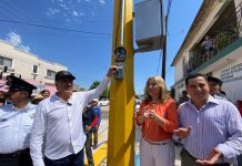 ENTREGA ALCALDE CRUCERO CON CONCRETO HIDRÁULICO Y SEMAFORIZACIÓN EN CALLES SAHUARIPA Y MORELOS