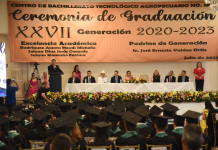 ENTREGA RECONOCIMIENTOS LAMARQUE CANO A EGRESADOS DE BACHILLERATO DEL CBTA 197 Y CONALEP