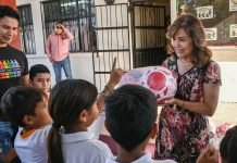 DIF CAJEME BENEFICIA A NIÑAS Y NIÑOS DE PRIMARIA RICARDO FLORES MAGON CON EQUIPO DEPORTIVO