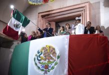 ENCABEZA PRESIDENTE MUNICIPAL JAVIER LAMARQUE CANO CEREMONIA 213 DEL GRITO DE INDEPENDENCIA