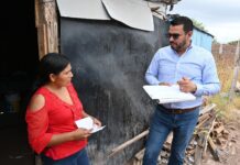 CON UN SENSIBLE TRABAJO EL OOMAPAS APOYA A LAS FAMILIAS MAS VULNERABLES