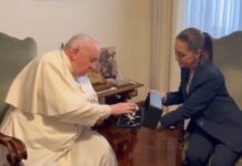 CLAUDIA SHEINBAUM TRAE REGALO A MEXICANOS DESDE EL VATICANO