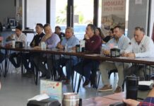 SOSTIENE REUNIÓN CANDIDATO JAVIER LAMARQUE CON RESTAURANTEROS