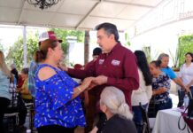 ACOMPAÑA JAVIER LAMARQUE A MAMÁS EN EL FESTEJO DEL DÍA DE LAS MADRES