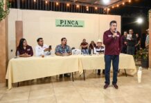 RECONOCE LAMARQUE CANO A MAESTRAS Y MAESTROS EN SU DÍA