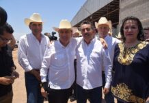 PARTICIPAN ALCALDE Y GOBERNADOR EN ENTREGA DE UNIDAD MÓVIL A GANADEROS POR PARTE DE CONSTELLATION BRANDS