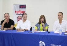 EXPONE ITESCA TEMA DE SEMICONDUCTORES ANTE EMPRESARIOS