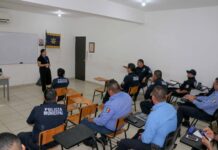 CAPACITAN A CORPORACIÓN POLICIAL EN PRIMEROS AUXILIOS PSICOLÓGICOS Y MANEJO DEL ESTRÉS