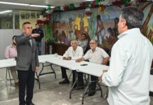 TOMA PROTESTA LAMARQUE CANO A DIRECTOR DE LA CENTRAL DE AUTOBUSES