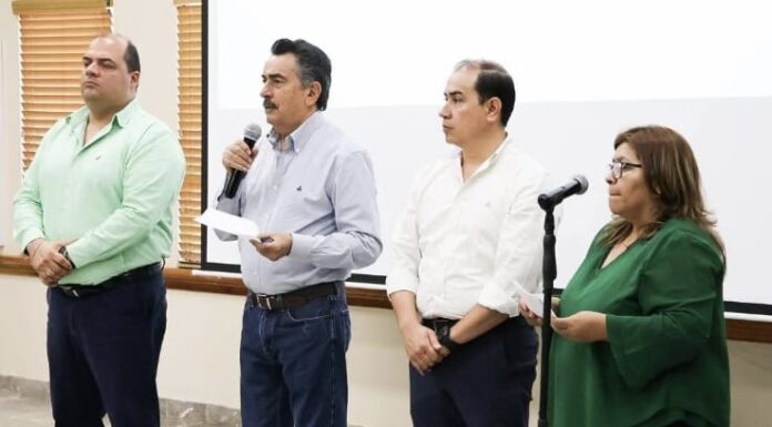 *APOYA JAVIER LAMARQUE EN AUDIENCIA PÚBLICA Y DA RESPUESTA A SOLICITUDES CIUDADANAS*