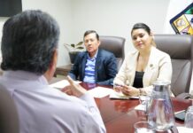 *SE REÚNE JAVIER LAMARQUE CON DIPUTADAS Y DIPUTADOS EN EL CONGRESO DEL ESTADO*