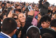“YA NADIE LES PUEDE QUITAR LA BECA A LOS ESTUDIANTES DE SECUNDARIA, ES UN DERECHO PERMANENTE”: PRESIDENTA CLAUDIA SHEINBAUM ENTREGA BECA RITA CETINA EN ECATEPEC.