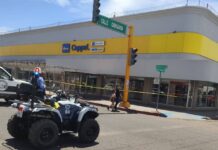 ATIENDE UMPC COLAPSO DE MARQUESINA EN COMERCIO DEL CENTRO DE CAJEME