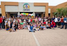 Niñas y niños disfrutan de la “Feria de la diversión”