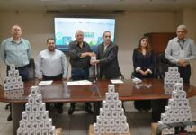 RECIBE OOMAPAS DE CAJEME DONATIVO DE REGADERAS ECOLOGICAS PARA PROGRAMA “AHORRATE UN CHORRO