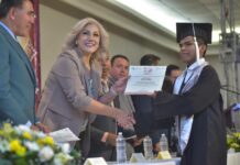 ENTREGA RECONOCIMIENTOS PRESIDENTA MUNICIPAL DE CAJEME ESTUDIANTES EGRESADOS DEL CECYTES PLANTEL ESPERANZA