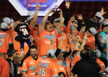 ¡LLEGA LA 17! NARANJEROS DE HERMOSILLO SE CORONA EN LA LMP 23/24; ES EL EQUIPO MÁS GANADOR