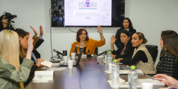 CONGRESO DE SONORA RECIBE INFORME ANUAL DEL ISTAI