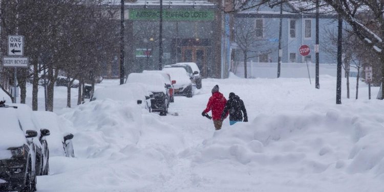 PONEN A 100 MILLONES DE ESTADOUNIDENSES EN ALERTA
