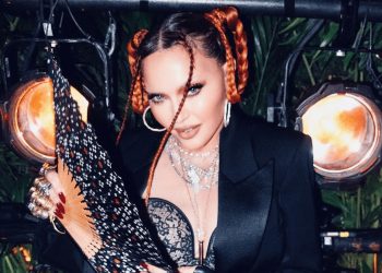 DEMANDAN A MADONNA POR COMENZAR CONCIERTO CON DOS HORAS DE RETRASO