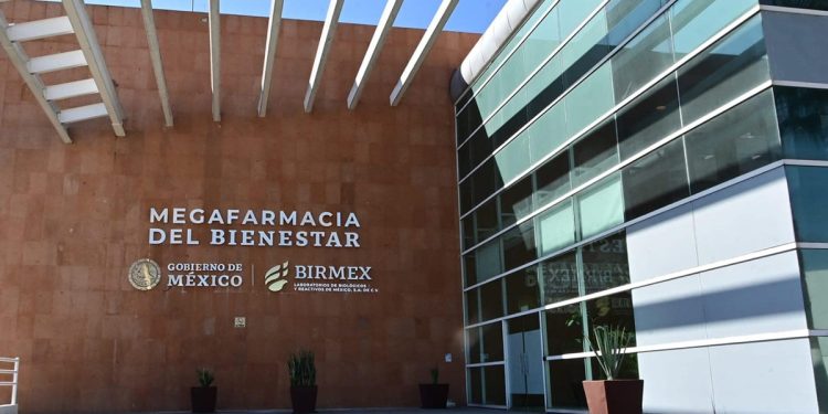 MEGAFARMACIA CUENTA CON TODOS LOS MEDICAMENTOS:AMLO