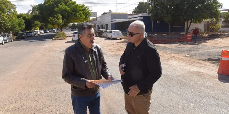 SUPERVISA LAMARQUE CANO AVANCES EN PAVIMENTACIÓN DE VIALIDADES