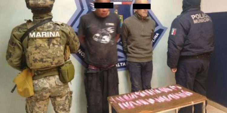 CAPTURAN SSPM Y MARINA EN BARRIDOS A TRES ASEGURANDO ARMA DE FUEGO Y DROGAS