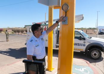 REHABILITA GOBIERNO MUNICIPAL CRUCERO DE LA QUINTANA ROO Y BORDO NUEVO