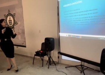 CAPACITAN A LAS Y LOS AGENTES DE LA SSPM EN EL MANEJO DE EMOCIONES