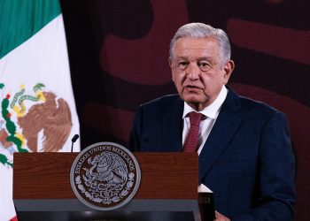 “HAY BOMBARDEO DE MENTIRAS, CALUMNIAS”: AMLO ACUSA QUE PERIODISMO VIVE MOMENTOS “MUY VERGONZOSOS”