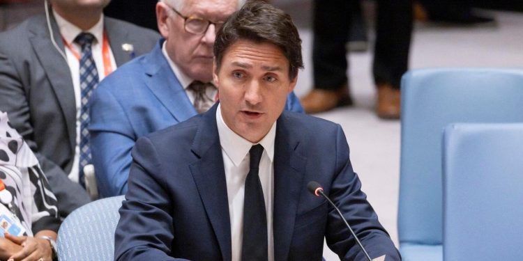 ENCUESTAS Y LLEGADA DE REFUGIADOS FUERZAN A TRUDEAU A EXIGIR VISAS A MEXICANOS