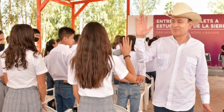 Regresan a clases más de 563 mil estudiantes de educación básica en Sonora