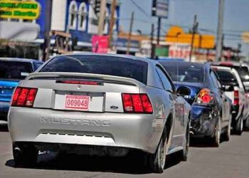 Van más de 190 mil autos ‘chocolate’ legalizados en Sonora desde 2022 con programa de AMLO