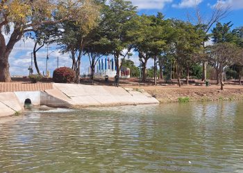 REALIZA PROMOTORA INMOBILIARIA RELLENADO DE AGUA EN LA LAGUNA DEL NÁINARI