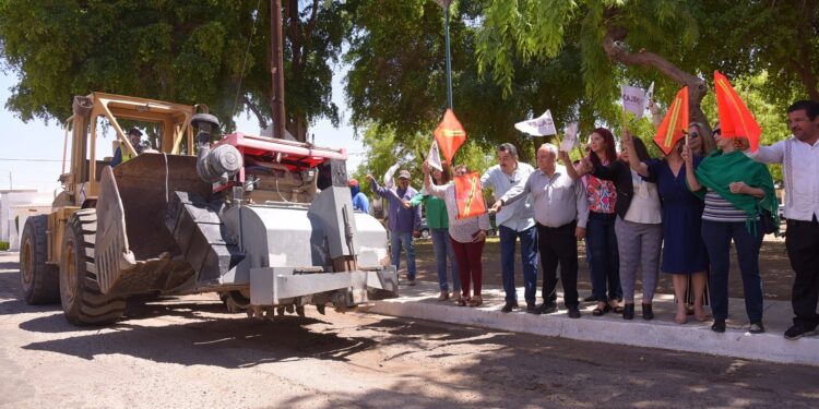 LAMARQUE CANO DA ARRANQUE DE OBRA EN LA COLONIA VILLA CALIFORNIA