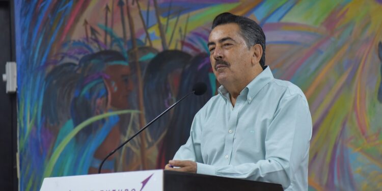 CUENTA GOBIERNO MUNICIPAL CON EQUIPO COMPLETO PARA PAVIMENTAR