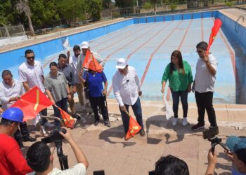 DA BANDERAZO ALCALDE A REMODELACIÓN DE ALBERCA DEL DEPORTIVO ÁLVARO OBREGÓN