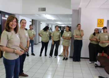 REALIZAN IMPORTANTE VIAJE ACADÉMICO JÓVENES DE ITESCA