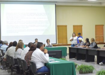 APOYA CABILDO ABIERTO PROYECTO PARA LA REHABILITACIÓN DEL CAMPO DE FÚTBOL DE LA COLONIA VALLE DORADO