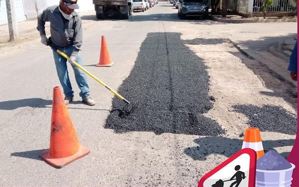 EL H. AYUNTAMIENTO INFORMA SOBRE DIVERSOS PUNTOS EN DONDE SIGUEN TRABAJANDO CON BACHEO